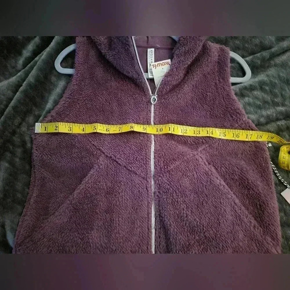 Kyodan Outdoor Collection NWT Women's Small Vest ZipUp Hooded Purple Msrp $25 - Picture 3 of 7